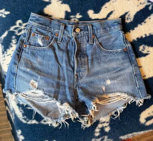 Levi’s Denim Shorts 501 thumbnail 1