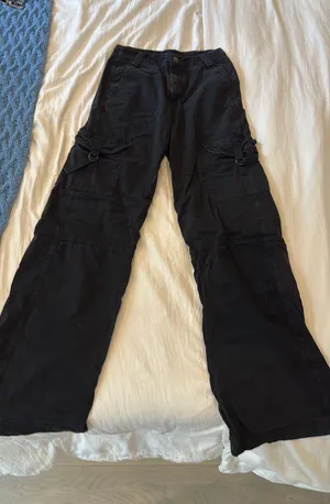 American Eagle cargo jeans thumbnail 1