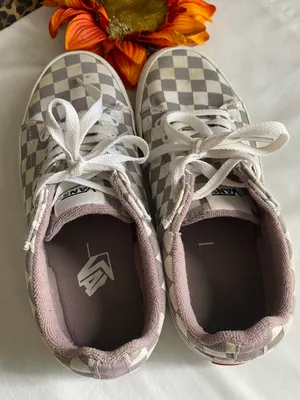Vans Grey/White Checkered Low Top Sneakers | 7 | thumbnail 7