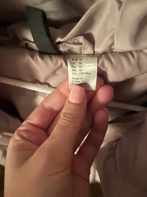 H&M Puffer Coat thumbnail 2