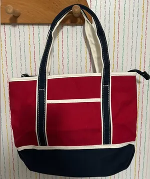 Adorable red white and blue tote. BNWOT. thumbnail 1