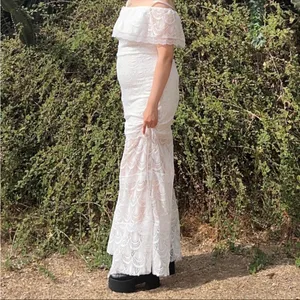 Elegant Off-Shoulder White Lace Dress thumbnail 3
