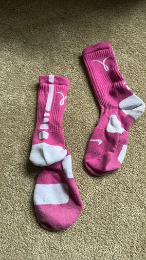 Nike Dri-Fit Socks Elite Pink Hyper Bright Breast Cancer thumbnail 5