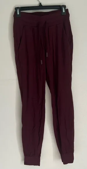 Lululemon Maroon Ready To Rulu Joggers Size 4 thumbnail 1