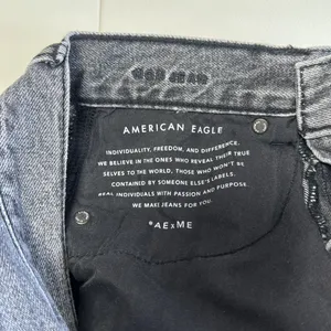 American Eagle Gray Distressed Mom Jeans Size 4 thumbnail 8