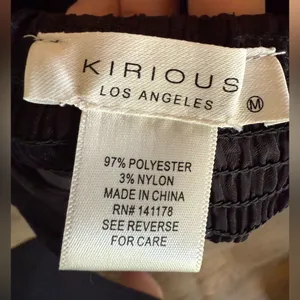 Kirious Black‎ V-Neck Women's Top thumbnail 3