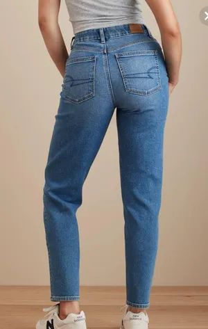 Mom Jeans thumbnail 3