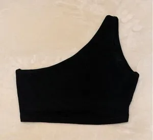 WHITE FOX BOUTIQUE First Love Crop Top Black‎ Size M Medium NWT One Shoulder thumbnail 1
