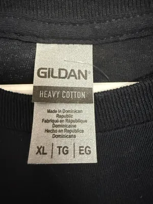 Gildan graphic tee thumbnail 2