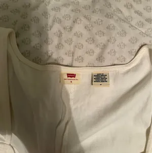 Levi’s shirt thumbnail 4