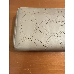 Coach Ashley Perforated Signature C Pattern Accordion Zip Wallet SilverTone Logo thumbnail 4
