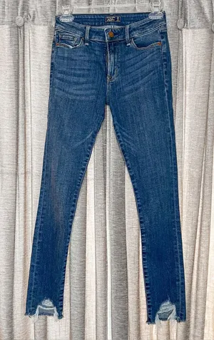 Abercrombie & Fitch Harper Low Rise Ankle Distressed Skinny Jeans Size 25 thumbnail 1