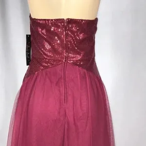 Trixxi Size 11 Burgundy Strapless Sequence Evening Gown. New With Tags. thumbnail 6