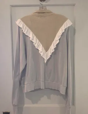 Wildfox SZ M  Prima Light Weight Pullover Excellent Cond! thumbnail 3