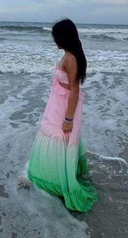 Beach dress Multiple thumbnail 1