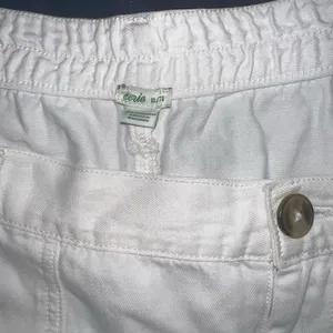 Aerie Midi White Adventure Shorts Frayed Raw Hem Size XL thumbnail 3