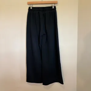 Samewills medium‎ Black Wide thumbnail 6