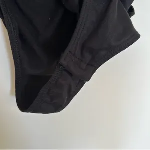 Lulus Black Open Back Cut Out One‎ Piece Bodysuit Size Small thumbnail 4