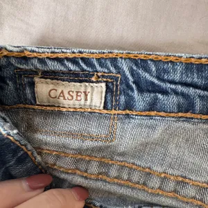 Big Star Casey Bootcut Jeans Medium Wash Distressed Denim Low‎ Rise Size 30L USA thumbnail 3