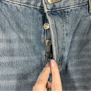 Free People We The Free Women Jeans Sz 27 Distressed Maggie High Rise Button Fly thumbnail 3