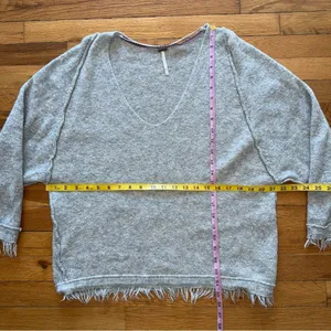 FREE PEOPLE Wool Linen‎ Oversized Pullover Sweater Fringe Grey XS thumbnail 4