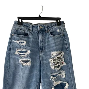 American Eagle Women's Size 8 Mom Plaid Patch‎ Distressed Straight Jeans thumbnail 2