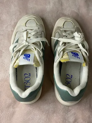 Unisex New Balance CT302 Sneakers shoes size women (7) mens (5.5) thumbnail 5