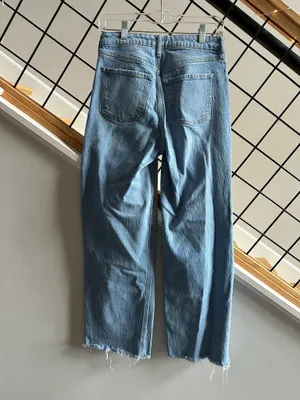 Old Navy Ski Hi Wide-Leg Jeans thumbnail 4