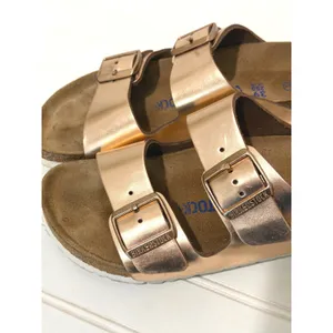 Birkenstock Arizona Soft Footbed Copper Rose Gold Metallic Sandals Narrow 39 thumbnail 5