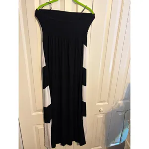 Design History Maxi Dress Women's Strapless Chevron Stripe Black‎ White Size M thumbnail 5