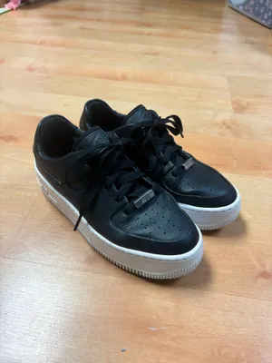 Nike Air Force 1 Sage Low Black & White thumbnail 2