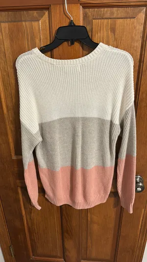 Hollister Sweater thumbnail 5