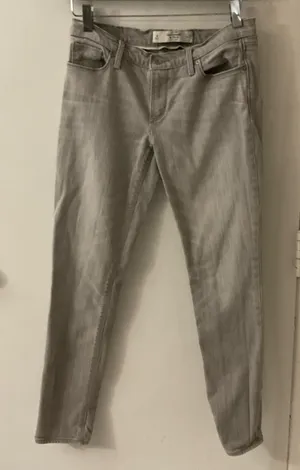 Abercrombie & Fitch Gray Perfect Stretch Denim Jean 4/27 Casual Classic Comfy thumbnail 1