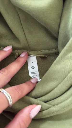 Lululemon sweatshirt thumbnail 2