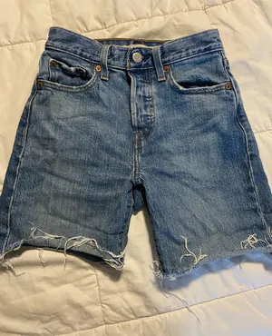 Levi’s Wedgie High-Rise Shorts thumbnail 1