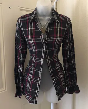 Foxcroft Black red plaid button-up shirt office siren core long sleeve #goth #grunge #Whimsygoth Measurements in pics thumbnail 1
