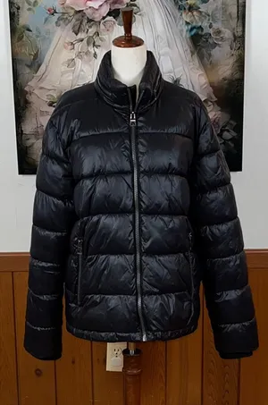 Super Nice Guess Black Puffer Coat! thumbnail 1