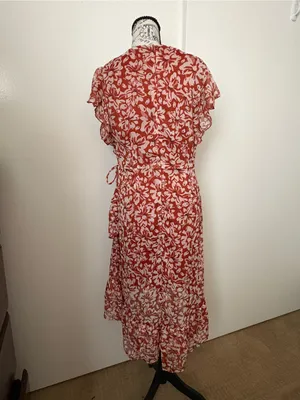 Floral Rust Tie-Waist Midi Dress with V-Neck thumbnail 4