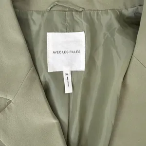 Avec Les Filles green cropped blazer - Size XL thumbnail 4