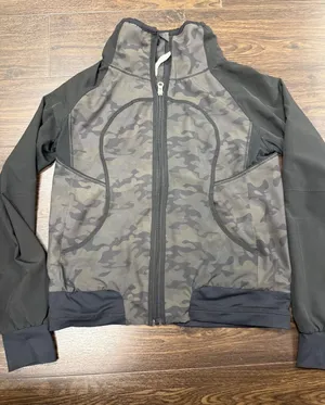 Lululemon Camo Full Zip Define-Style Athletic Jacket – Size XL thumbnail 1