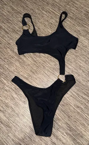 One Piece Swimsuit thumbnail 1