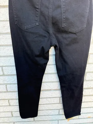 Old Navy Black Women's Slim Jeans - Classic Slim Fit thumbnail 7