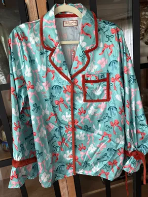 Altar'd State NWT bows satin pajamas set long sleeve shirt top shorts Christmas button down thumbnail 7