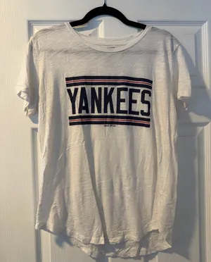 Aerie Tailgate New York Yankees T-Shirt Size Women's Medium thumbnail 1