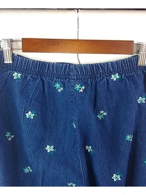 White Stag Flowered 10 Capri Pull On Jeans thumbnail 3