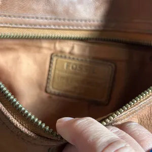 Vintage Fossil Sasha Crossbody‎ Bag Tan Cognac Pebbled Leather Brass Key thumbnail 13