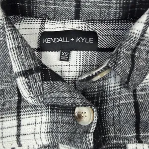 Kendall & Kylie Women's Plaid Flannel Shacket‎ Jacket Black White Size XS thumbnail 4