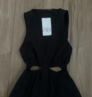 ZARA black vneck gabardine cut out midi dress thumbnail 2