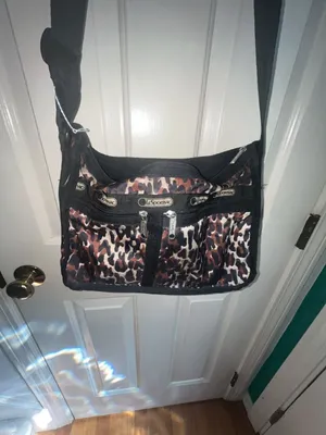 LeSportsac Deluxe Everyday Bag Leopard Mesh Print Expandable Crossbody thumbnail 2
