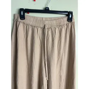 Aakaa pull on wide leg cropped palazzo elastic waistband pants, size medium thumbnail 12